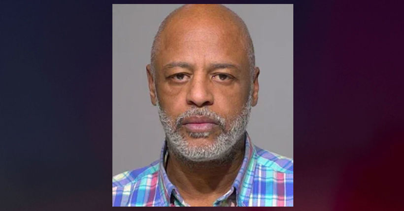 Milwaukee man shoots 5 times in barber shop fight: Police